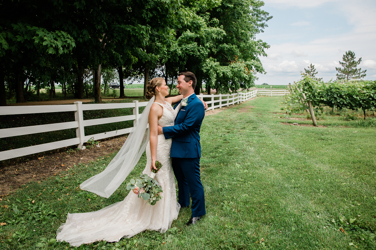 Liz Marie Photography LLC - Wedding Veil 