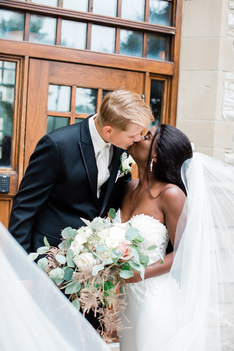 Liz Marie PhotographY LLC - Wedding Veil, Minnesota Wedding Photographer 